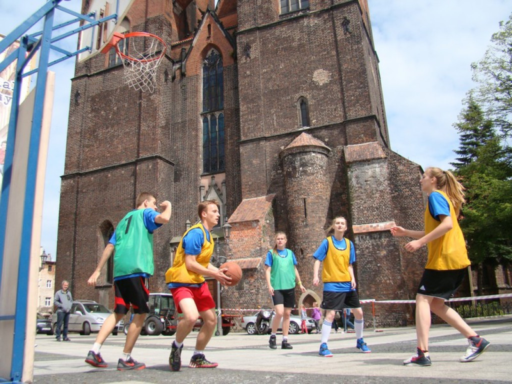 XX Streetball Brzeg - wyniki spotkań i fotorelacja