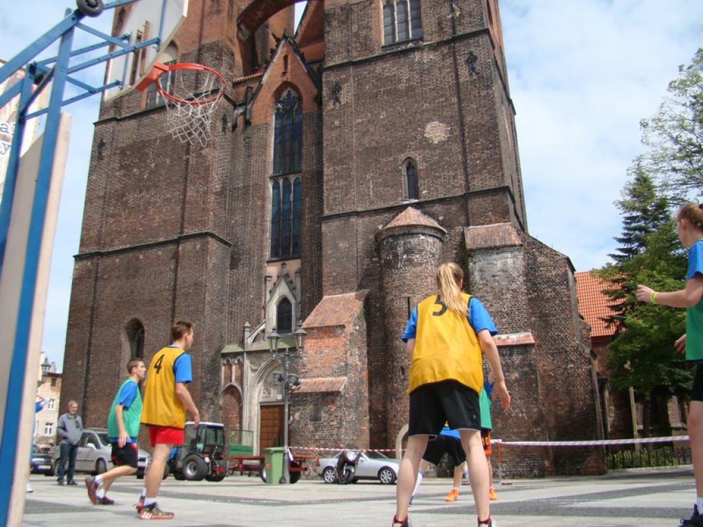 XX Streetball Brzeg - wyniki spotkań i fotorelacja