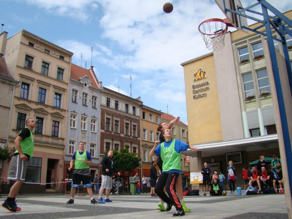XX Streetball Brzeg - wyniki spotkań i fotorelacja