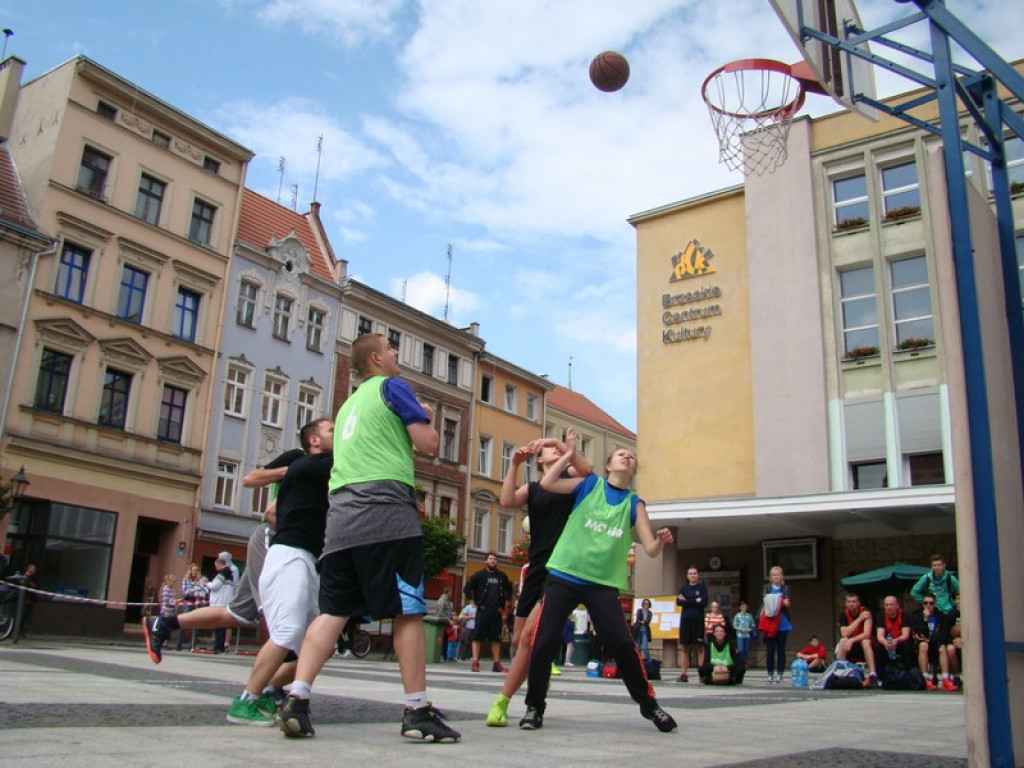 XX Streetball Brzeg - wyniki spotkań i fotorelacja