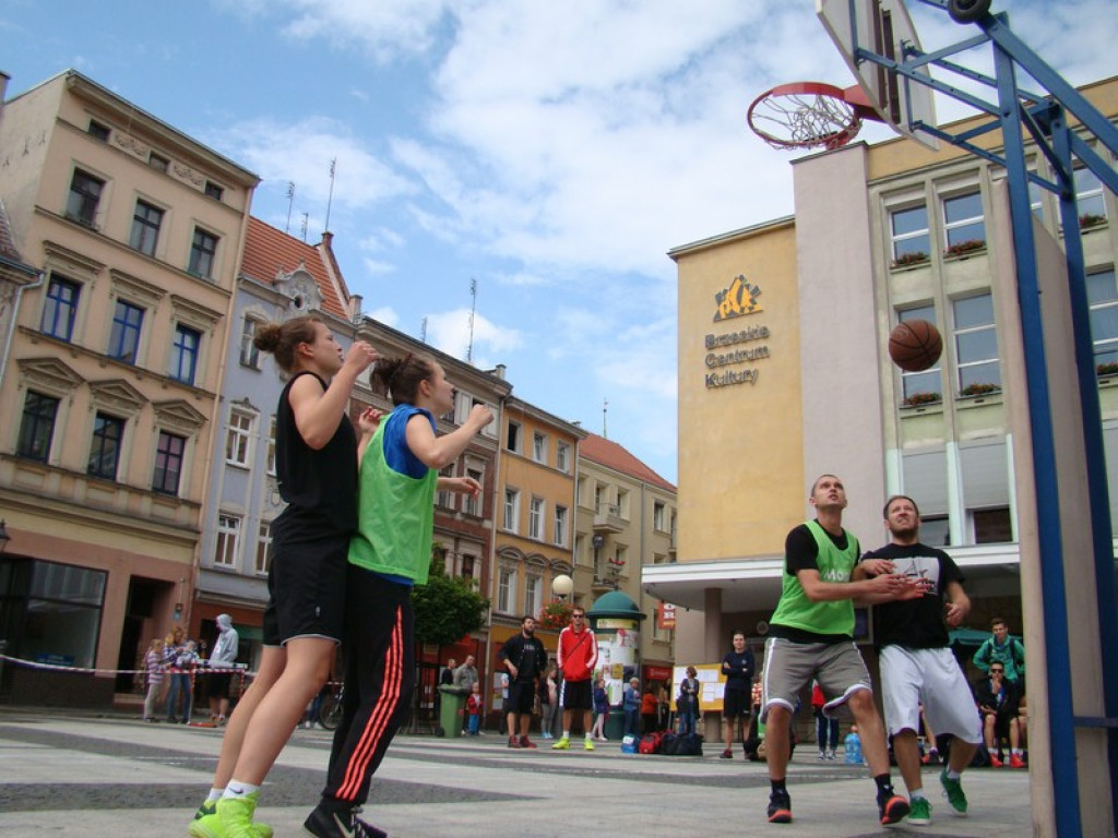 XX Streetball Brzeg - wyniki spotkań i fotorelacja