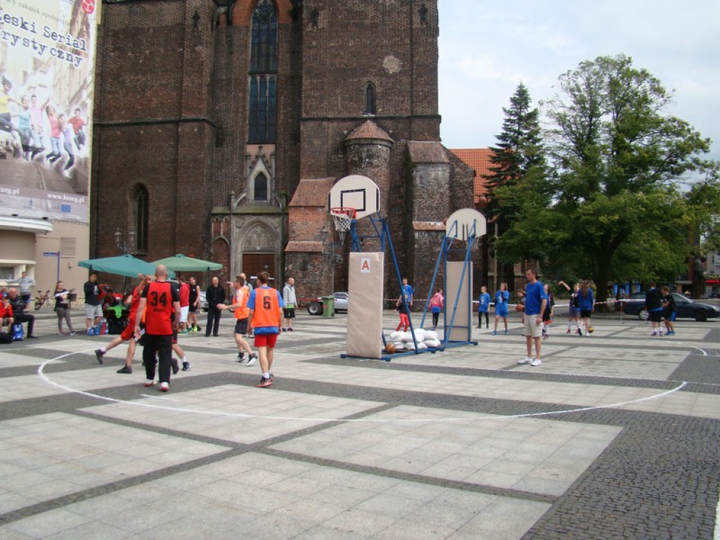 XX Streetball Brzeg - wyniki spotkań i fotorelacja