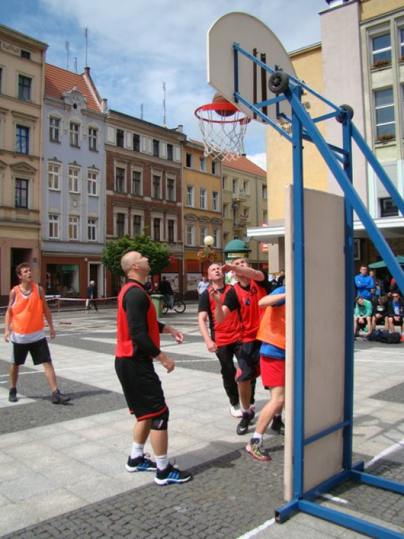 XX Streetball Brzeg - wyniki spotkań i fotorelacja