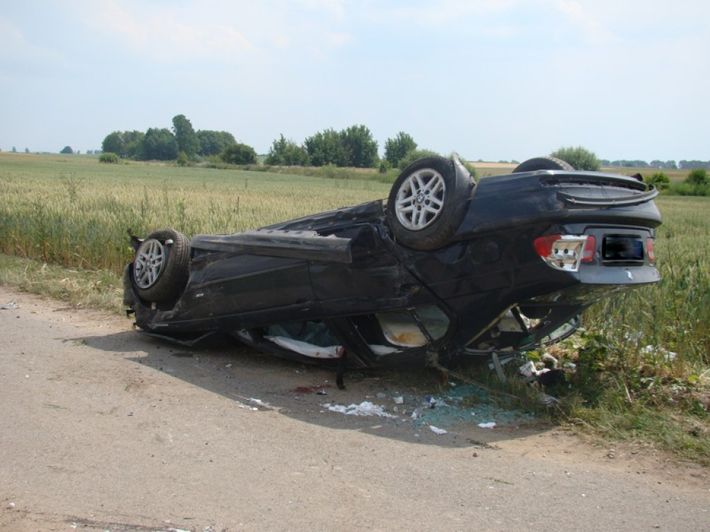 BMW dachowało na autostradzie A4. Trzy osoby zostały ranne