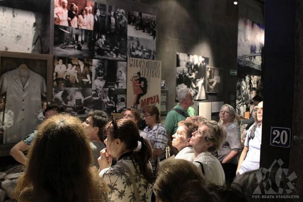 Po Warszawie do Krasiejowa. Wycieczki z Punktem Informacji Turystycznej w Brzegu