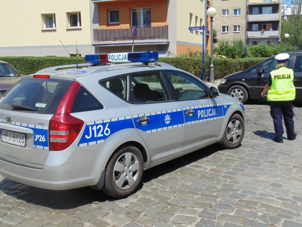 Brzeg: Służby ratunkowe i policyjni negocjatorzy zapobiegli tragedii