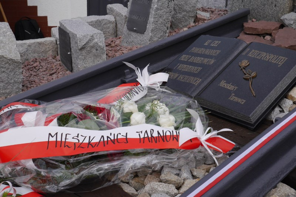 Uroczystości związane z 70-tą rocznicą Wysiedleń Polaków z Kresów Wschodnich w Tarnowcu (FOTORELACJA)