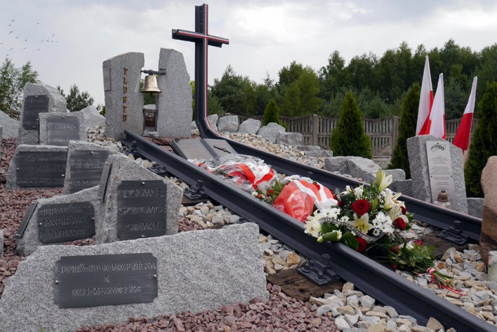 Uroczystości związane z 70-tą rocznicą Wysiedleń Polaków z Kresów Wschodnich w Tarnowcu (FOTORELACJA)