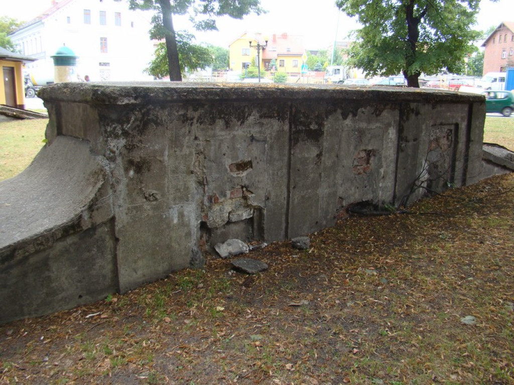 Podziemne miasto. Schron przy ul. Reja dobrze zachowany, tajemnicze zejścia przy fosie [video]