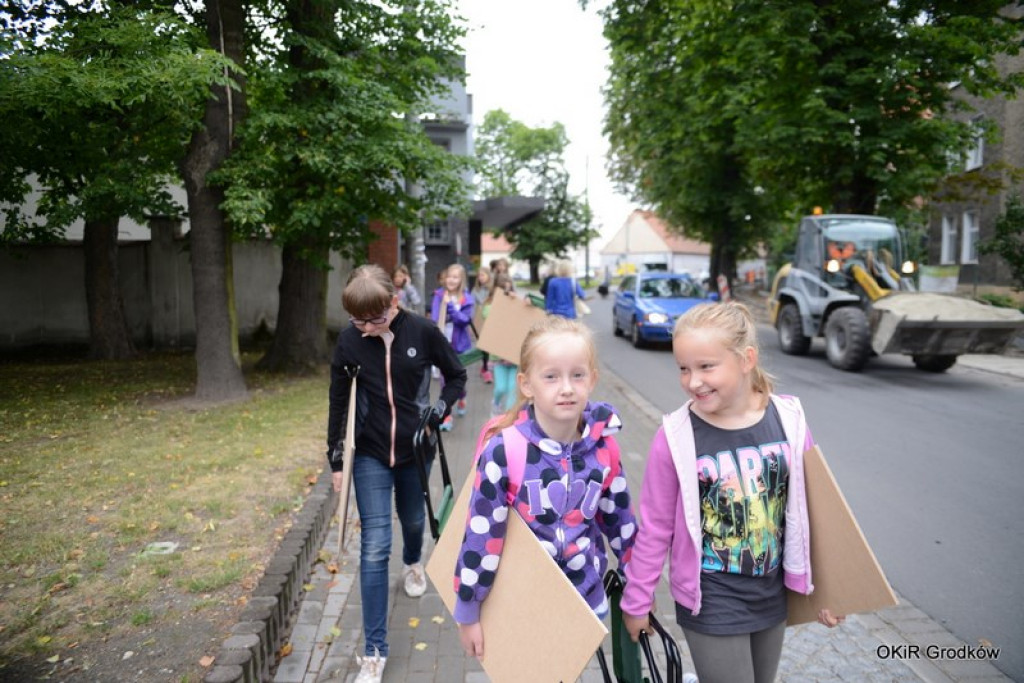Wakacyjne Warsztaty Plastyczne dla dzieci i młodzieży w Grodkowie