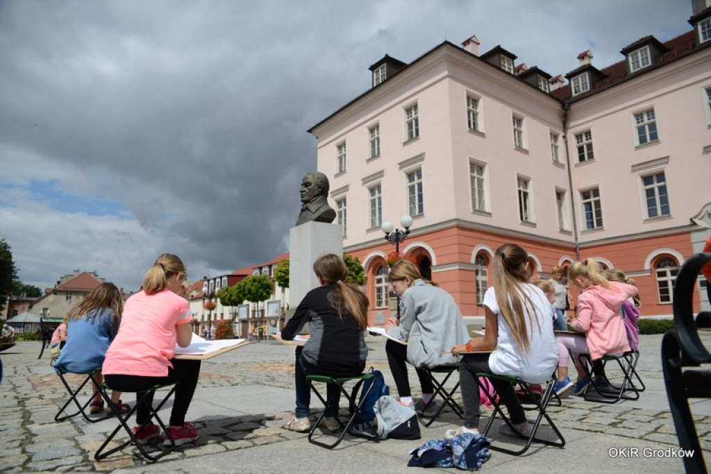 Wakacyjne Warsztaty Plastyczne dla dzieci i młodzieży w Grodkowie