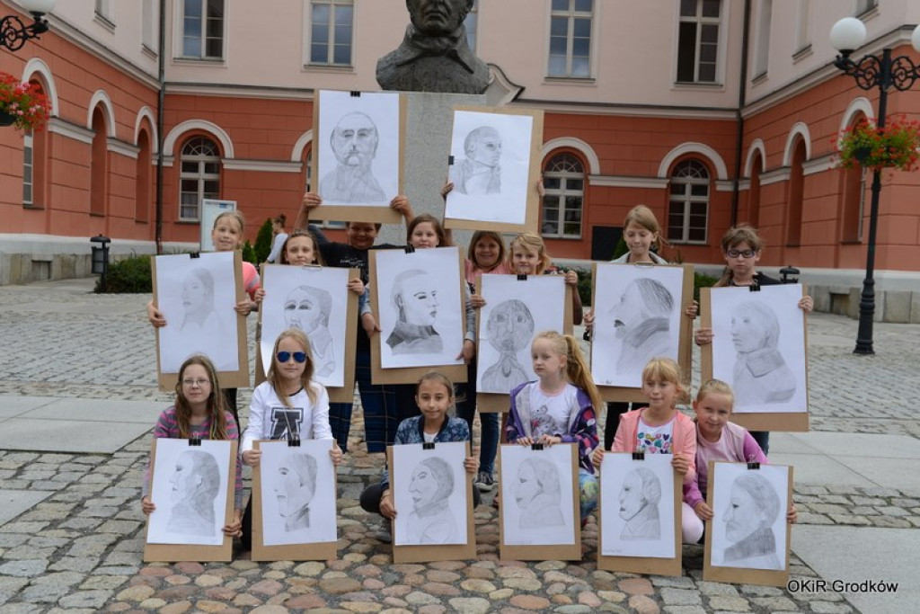 Wakacyjne Warsztaty Plastyczne dla dzieci i młodzieży w Grodkowie