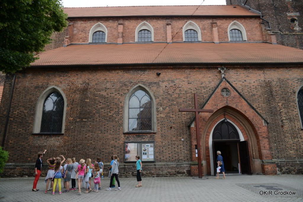 Wakacyjne Warsztaty Plastyczne dla dzieci i młodzieży w Grodkowie