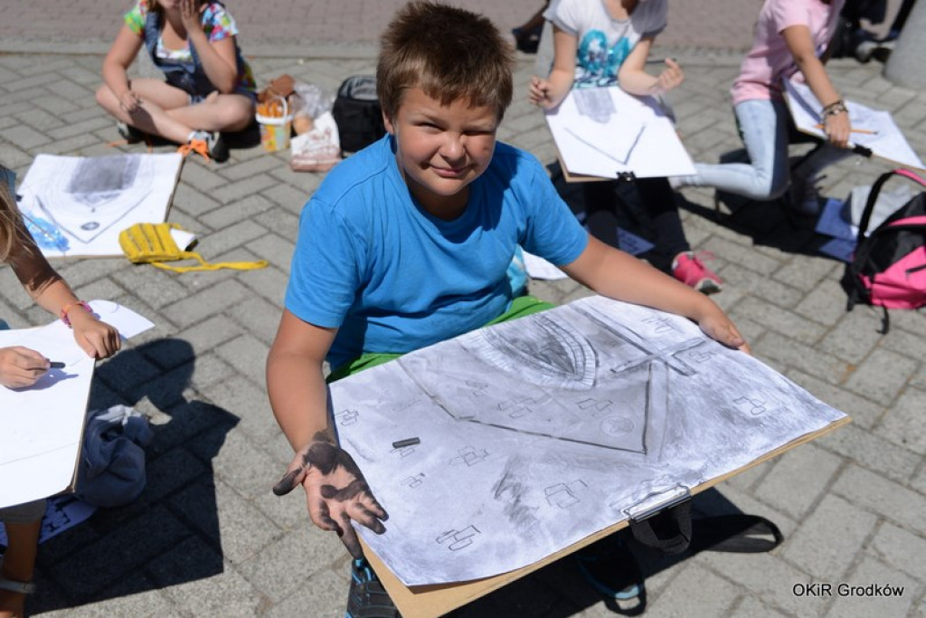 Wakacyjne Warsztaty Plastyczne dla dzieci i młodzieży w Grodkowie