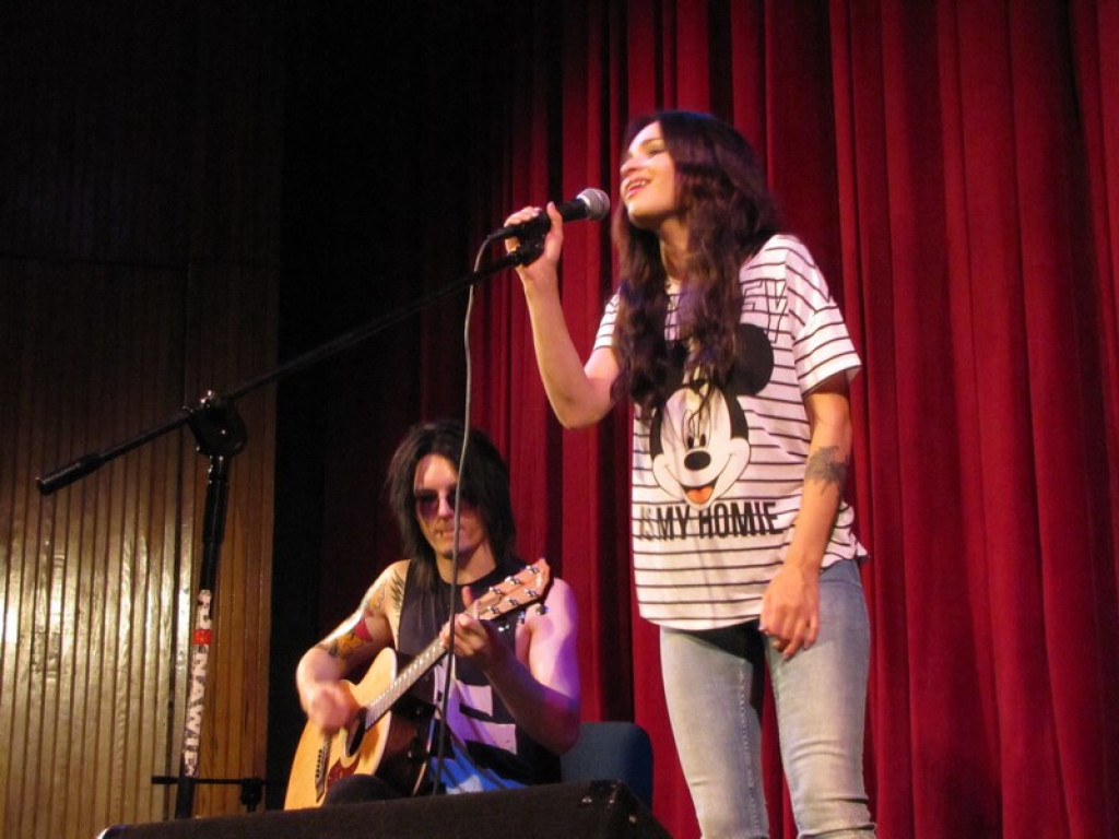 Zlot fanclubu Eweliny Lisowskiej w Brzegu [fotorelacja]