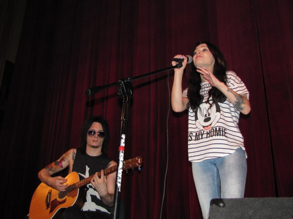 Zlot fanclubu Eweliny Lisowskiej w Brzegu [fotorelacja]