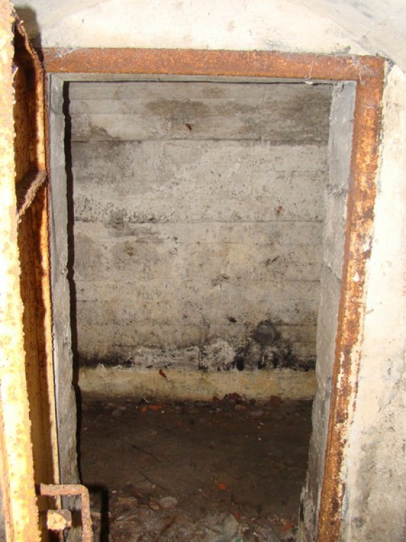 Schron przy fosie ma ponad 80 m długości [wideo]