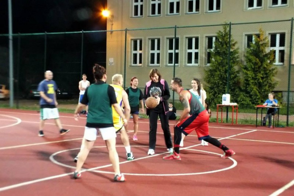 Nocne święto koszykówki