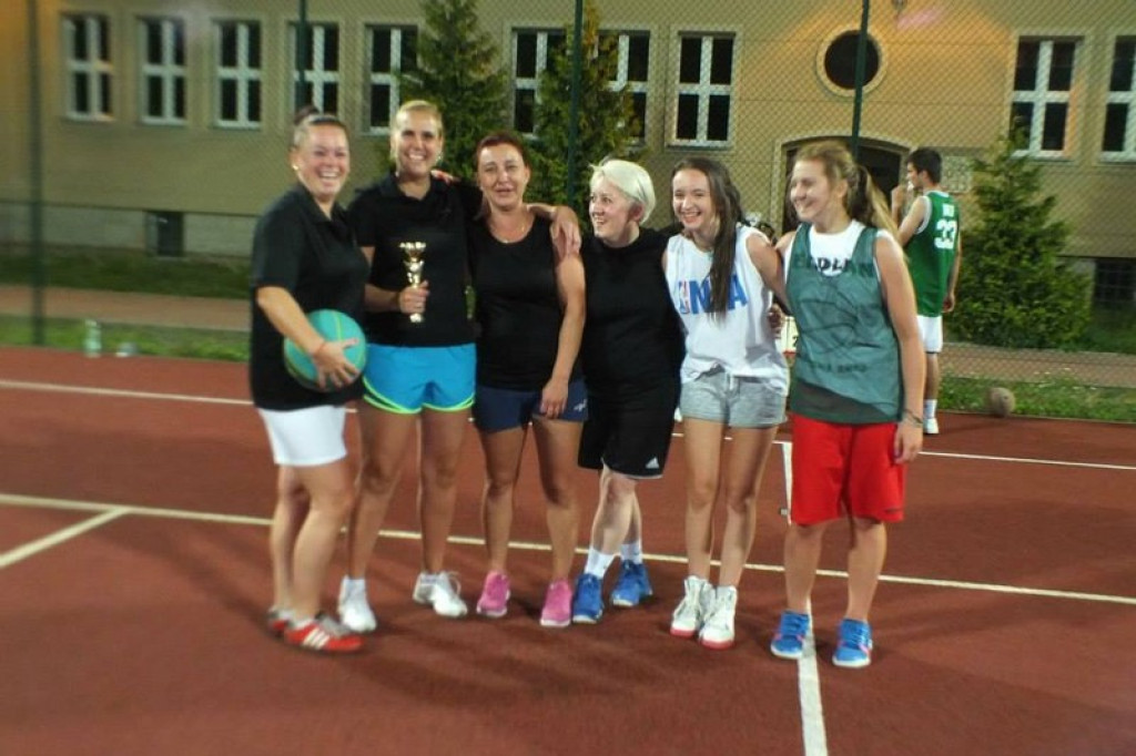 Nocne święto koszykówki