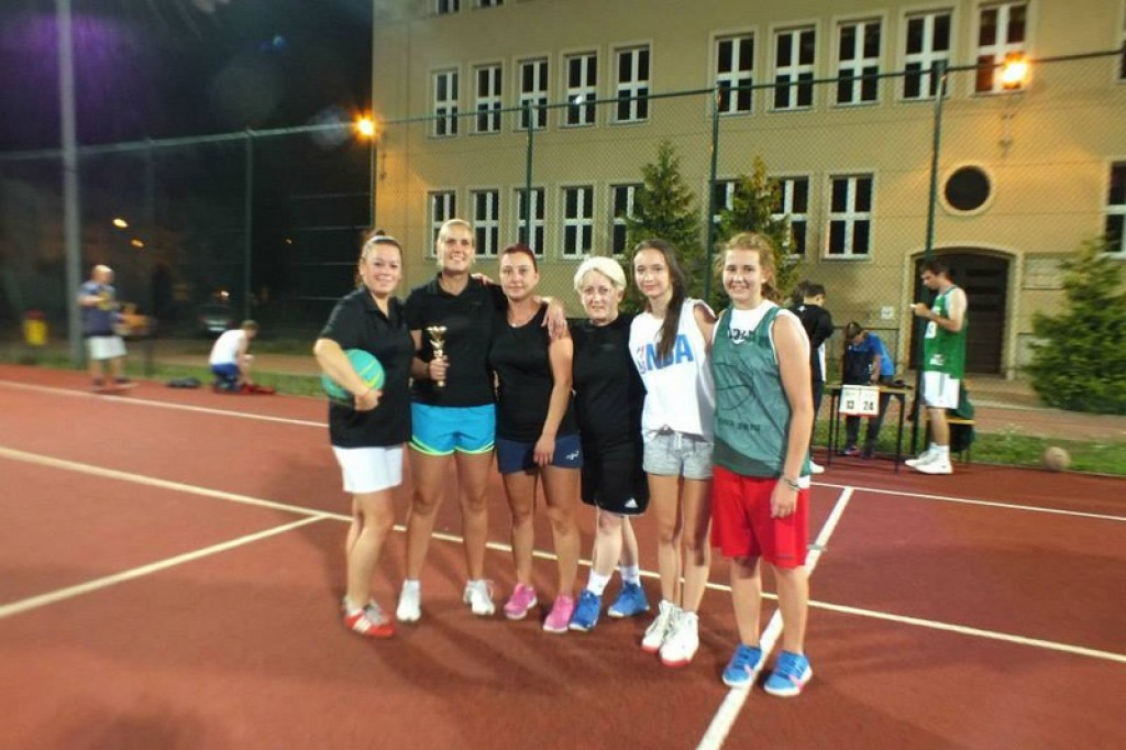 Nocne święto koszykówki