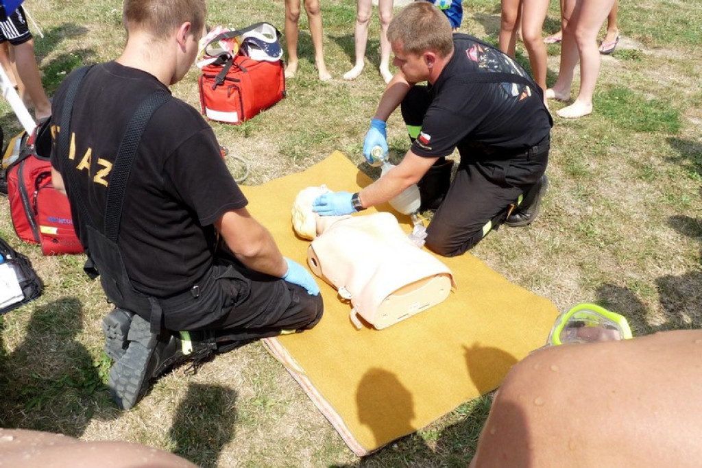 Ćwiczenia na basenie kąpielowym w Grodkowie