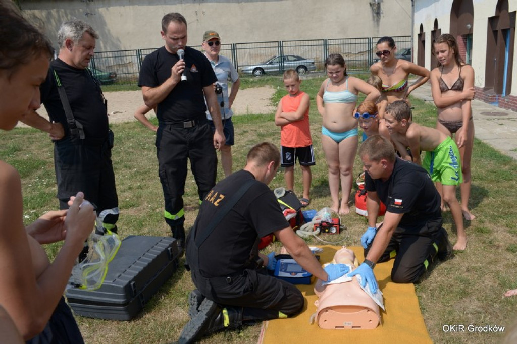 Ćwiczenia na basenie kąpielowym w Grodkowie
