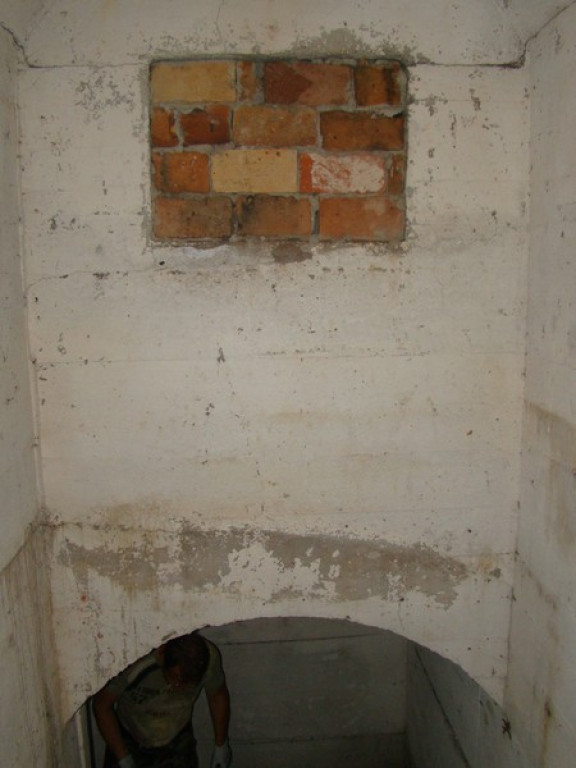 Korytarze w schronie na Starych Koszarach jeszcze dłuższe [video]