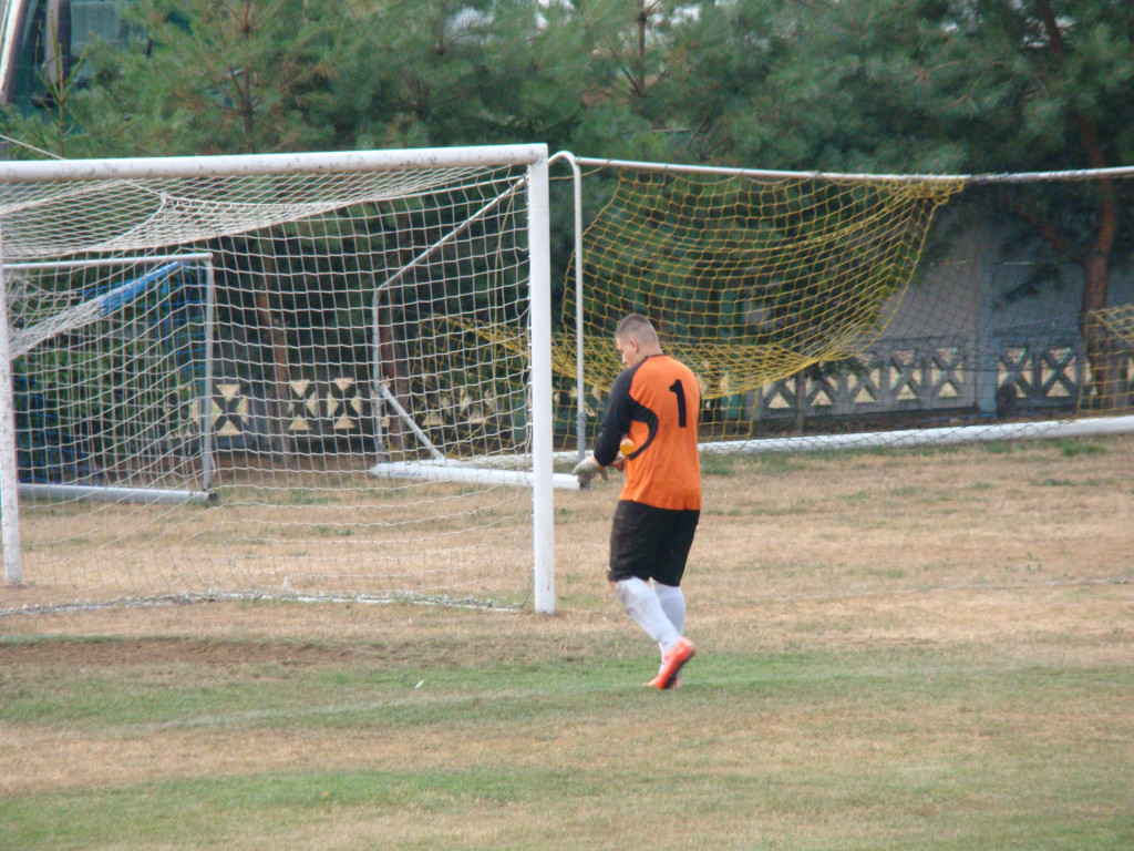 Lewin - Starowice - relacja na żywo z II. połowy - gospodarze wygrali 1:0