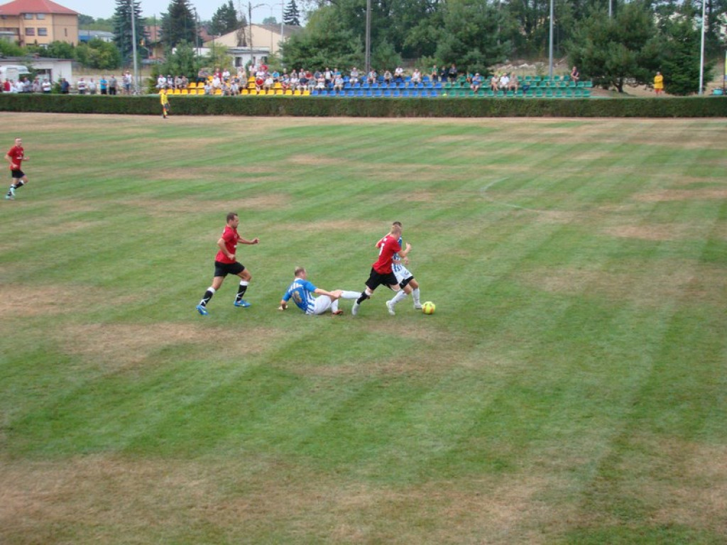 Lewin - Starowice - relacja na żywo z II. połowy - gospodarze wygrali 1:0