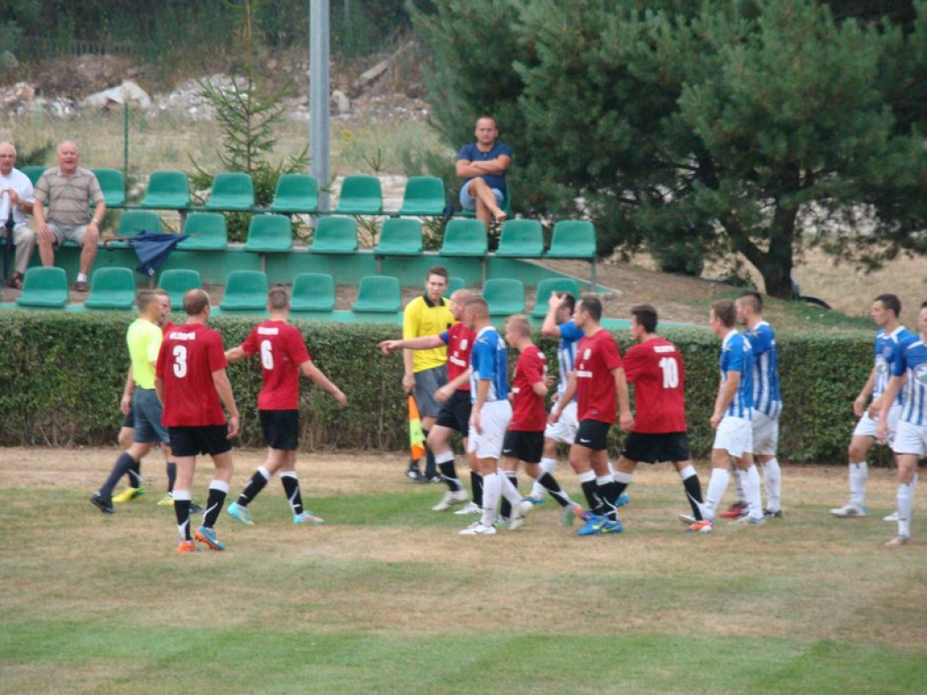 Lewin - Starowice - relacja na żywo z II. połowy - gospodarze wygrali 1:0