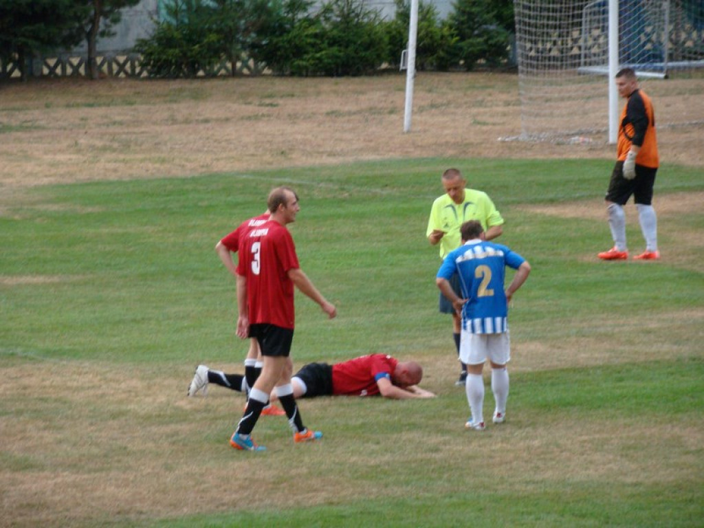 Lewin - Starowice - relacja na żywo z II. połowy - gospodarze wygrali 1:0
