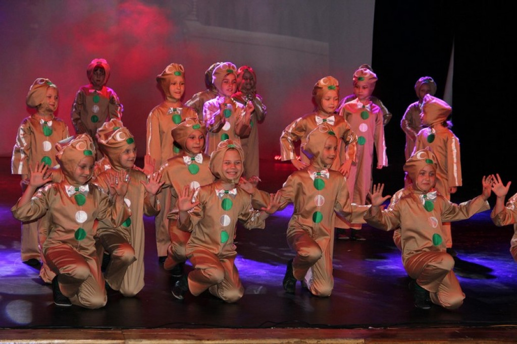 Widowiska premierowe Klubu 1 Pułku Saperów: 