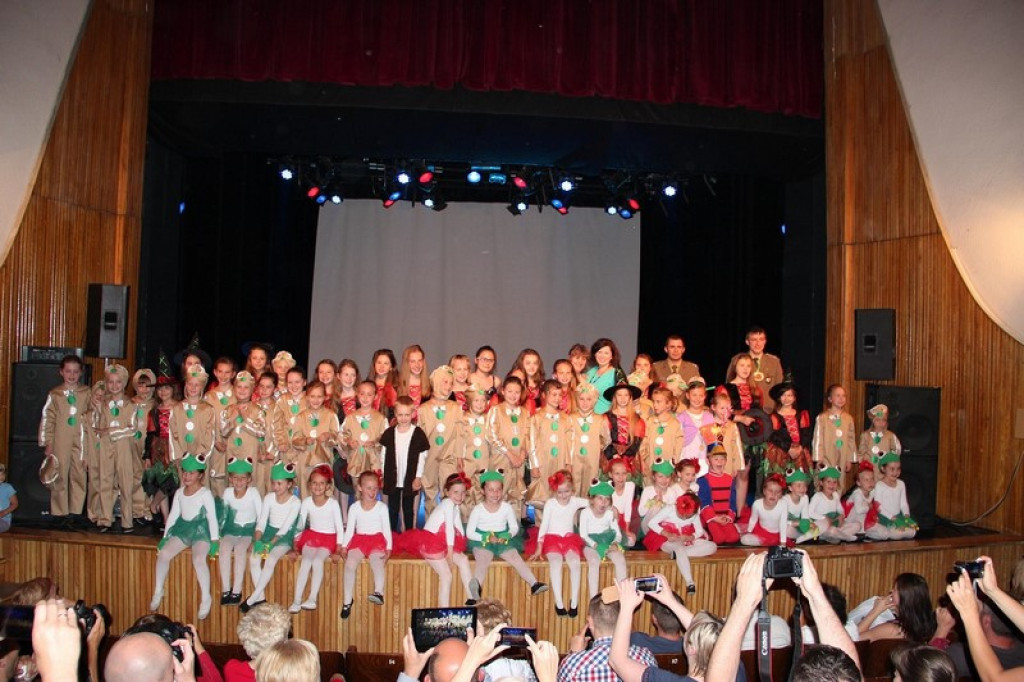 Widowiska premierowe Klubu 1 Pułku Saperów: 