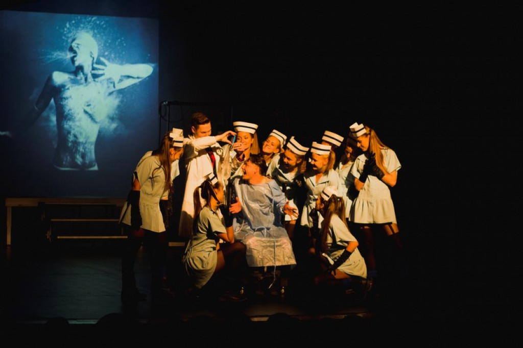 Widowiska premierowe Klubu 1 Pułku Saperów: 