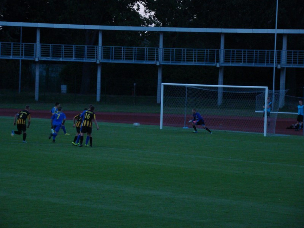 Stal Brzeg - MKS Gogolin - zadecydował karny w 94` minucie