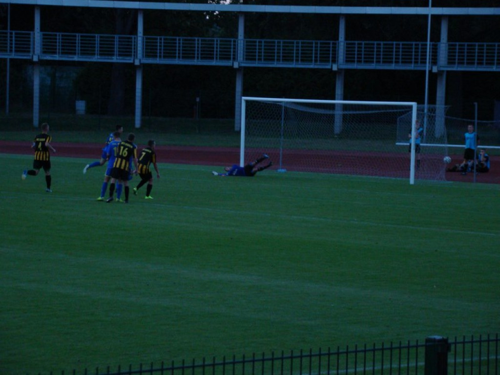 Stal Brzeg - MKS Gogolin - zadecydował karny w 94` minucie
