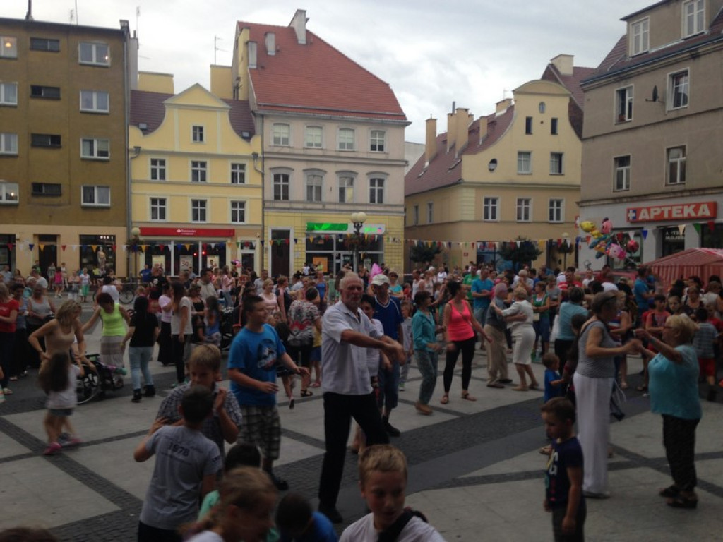 Dyskoteka na Placu Polonii Amerykańskiej