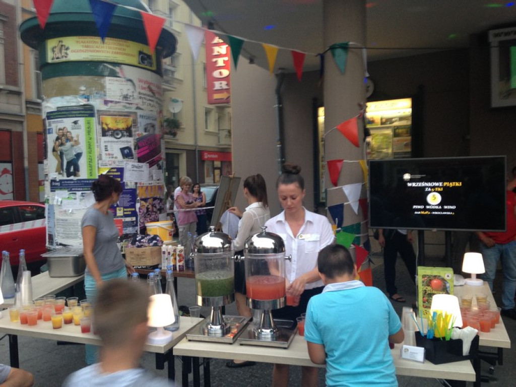 Dyskoteka na Placu Polonii Amerykańskiej