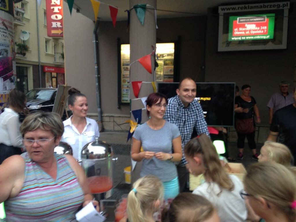 Dyskoteka na Placu Polonii Amerykańskiej