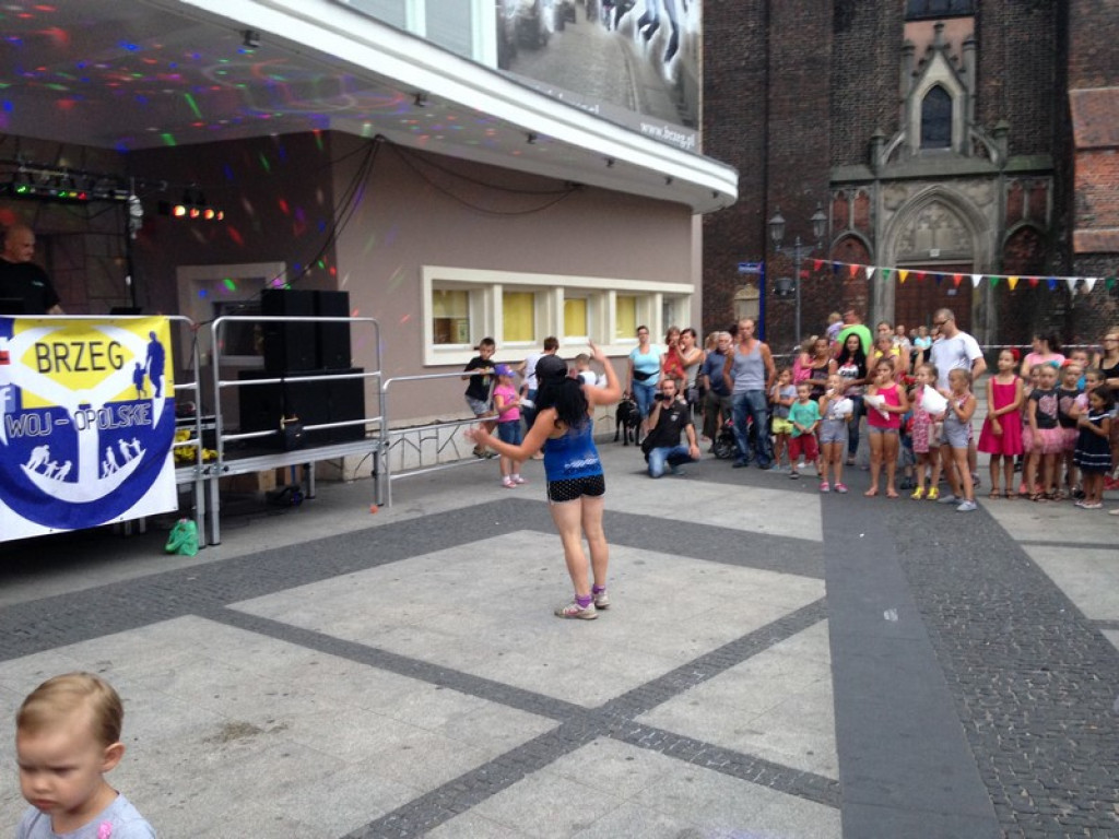 Dyskoteka na Placu Polonii Amerykańskiej