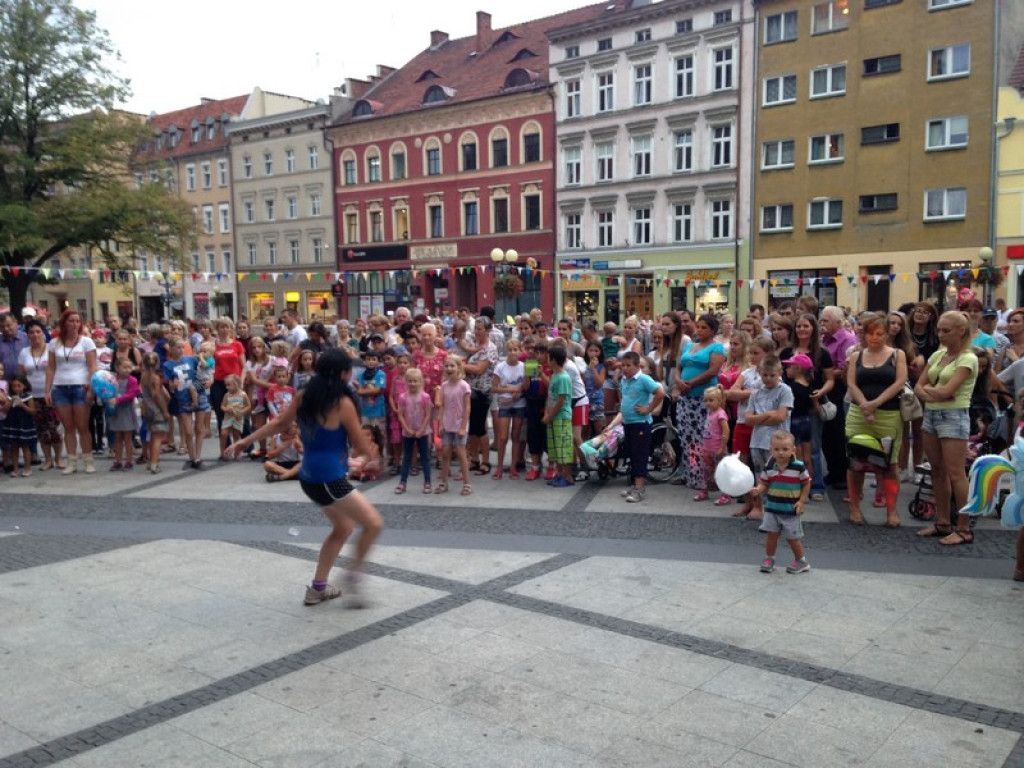 Dyskoteka na Placu Polonii Amerykańskiej
