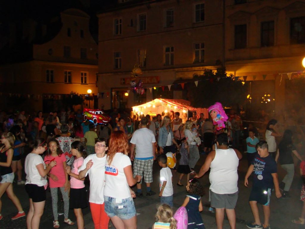 Dyskoteka na Placu Polonii Amerykańskiej