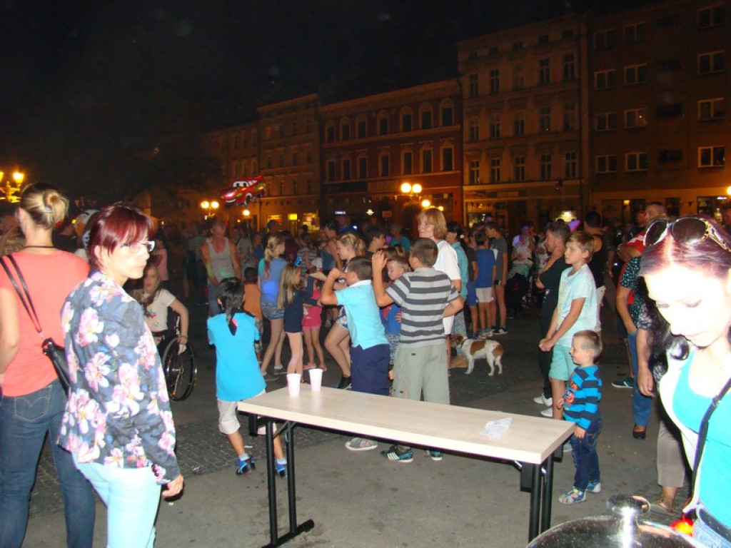 Dyskoteka na Placu Polonii Amerykańskiej