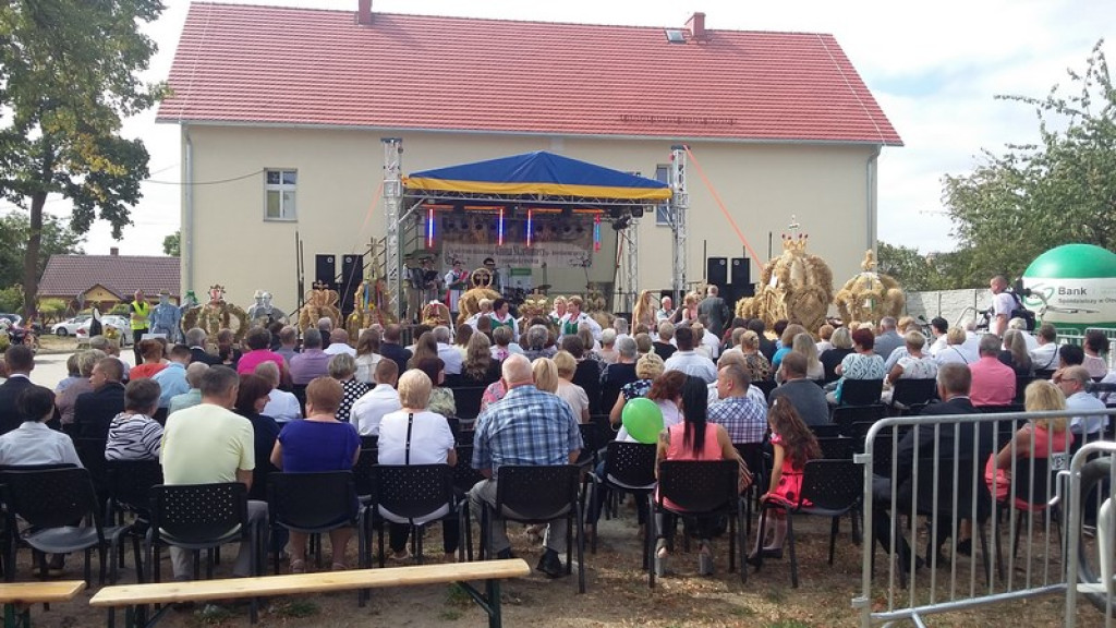 Dożynki Gminne w Zielęcicach    [fotorelacja]