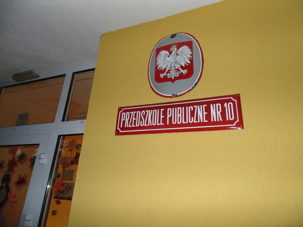 Brzeg: Rodzice spali pod przedszkolem, by dziecko zostało przyjęte do placówki