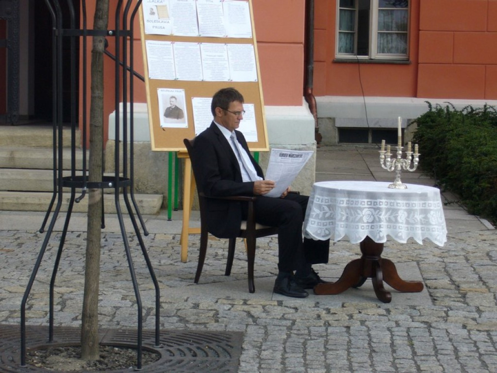 Narodowe czytanie w Grodkowie