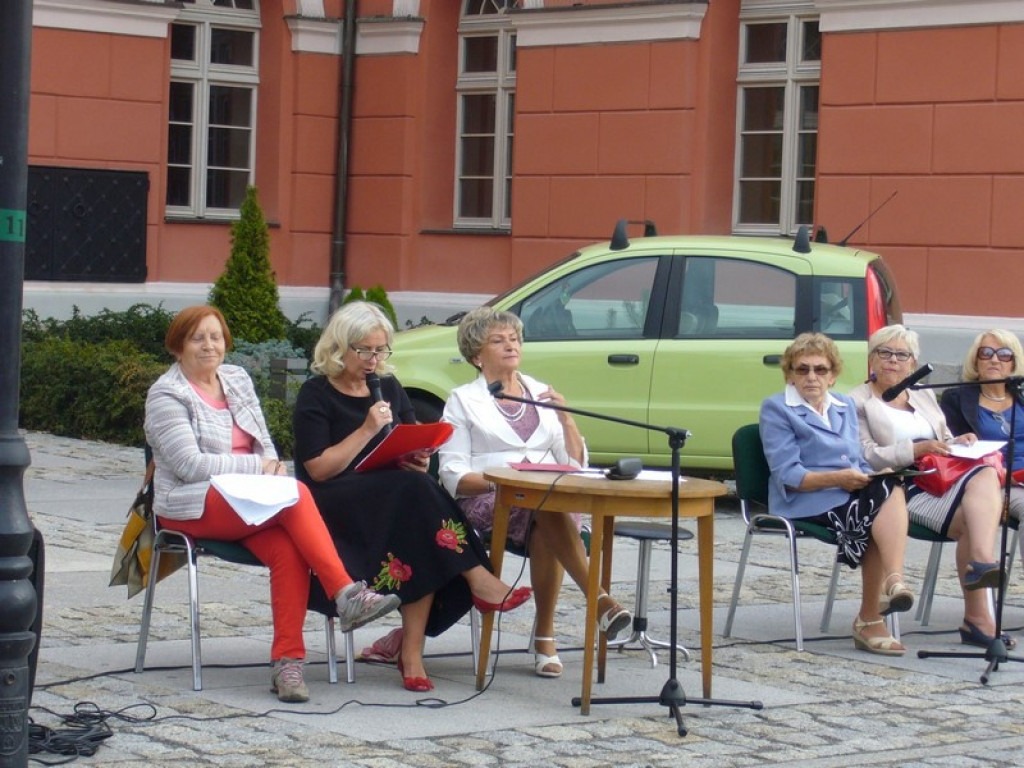 Narodowe czytanie w Grodkowie