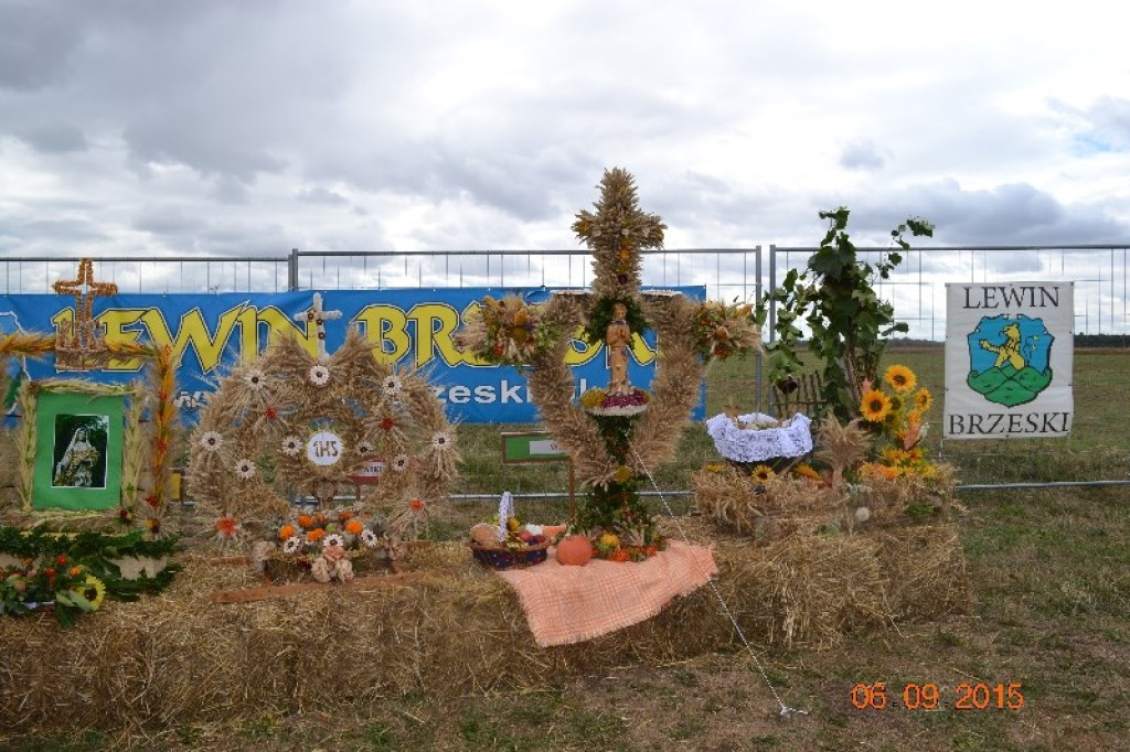 Lewin Brzeski - Gminne Święto Plonów w Sarnach Małych
