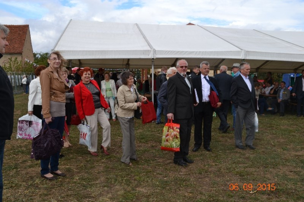 Lewin Brzeski - Gminne Święto Plonów w Sarnach Małych