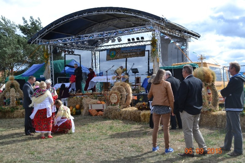 Lewin Brzeski - Gminne Święto Plonów w Sarnach Małych